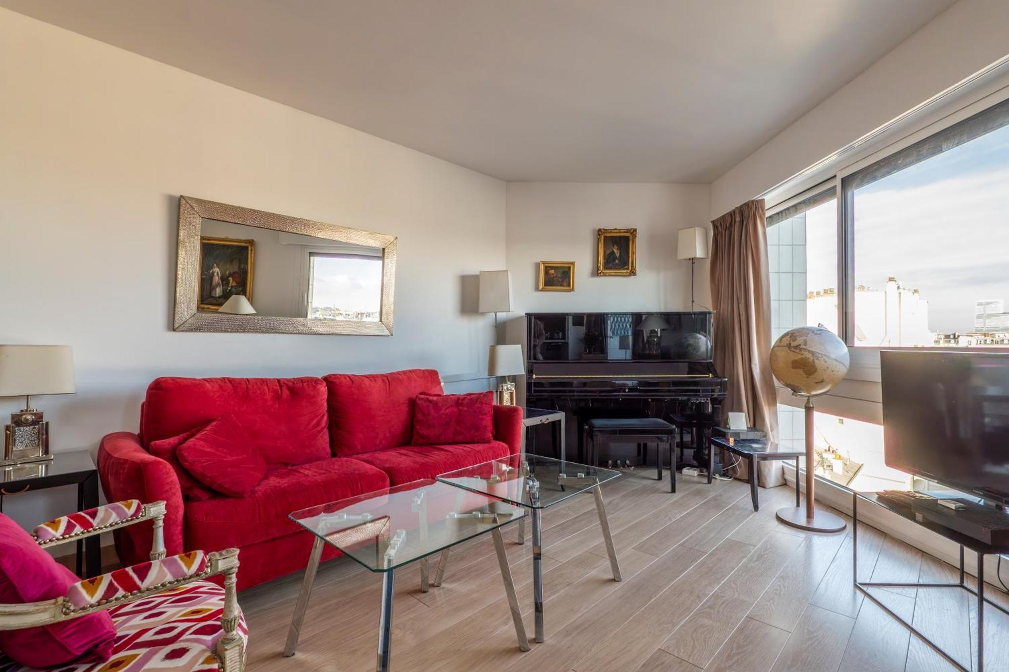 Veeve - Panoramic Views From The 17th Appartement *